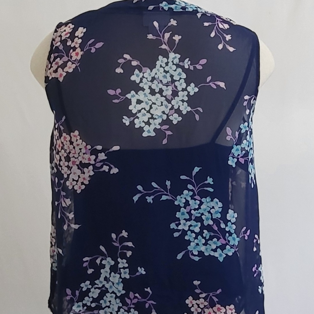 Liz Claiborne Blouse Sz Lg Blue Floral V-Neck Sleeveless Casual Sheer W/tank Top - Picture 2 of 7